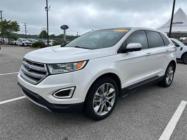 Photo of 2015 White Platinum Ford Edge
