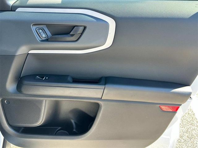 Photo of 2023 Oxford White Ford Bronco Sport