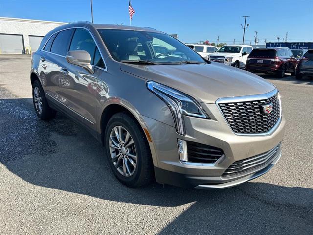 Photo of 2023 Latte Metallic Cadillac XT5