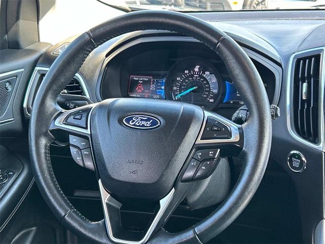 Photo of 2024 Black Metallic Ford Edge