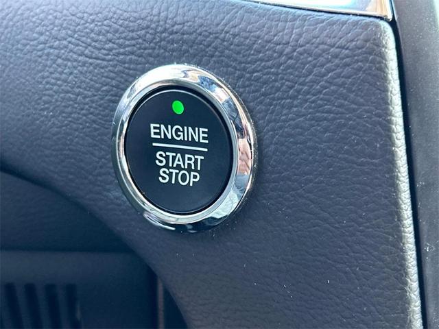 Photo of 2024 Black Metallic Ford Edge