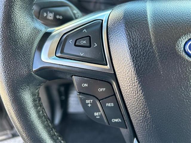 Photo of 2024 Black Metallic Ford Edge
