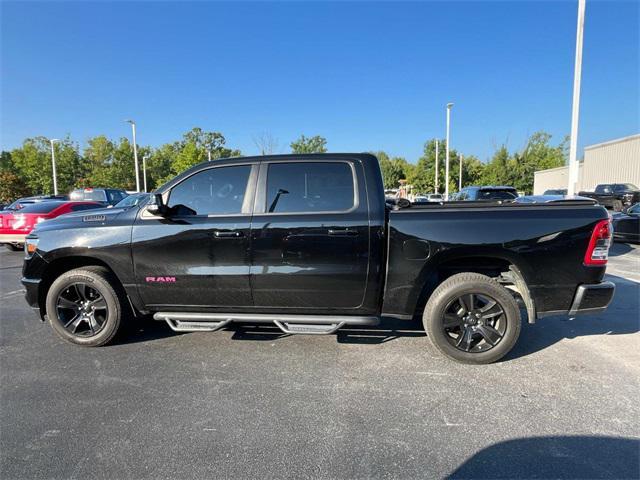 Photo of 2020 Diamond Black Crystal Pearlcoat RAM 1500