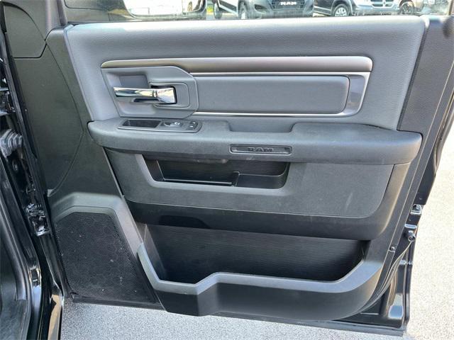 Photo of 2023 Diamond Black Crystal Pearlcoat RAM 1500 Classic