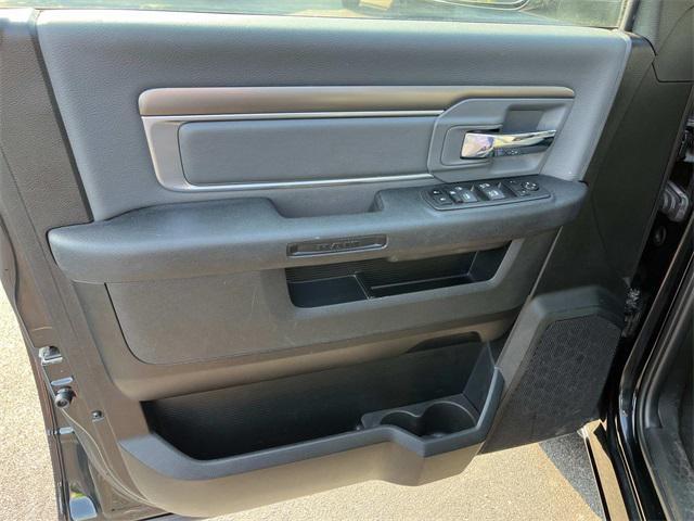 Photo of 2023 Diamond Black Crystal Pearlcoat RAM 1500 Classic