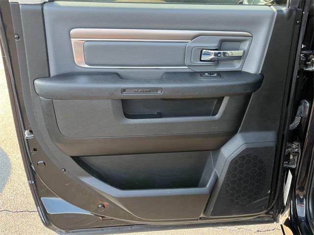 Photo of 2023 Diamond Black Crystal Pearlcoat RAM 1500 Classic
