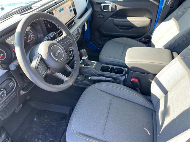Photo of 2025 Hydro Blue Pearlcoat Jeep Wrangler