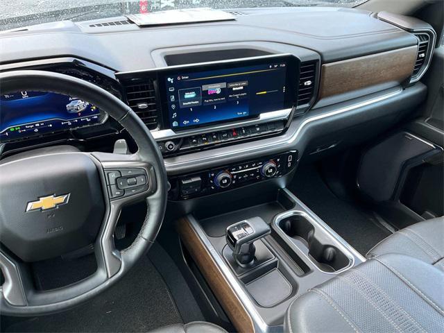 Photo of 2023 Black Chevrolet Silverado 1500
