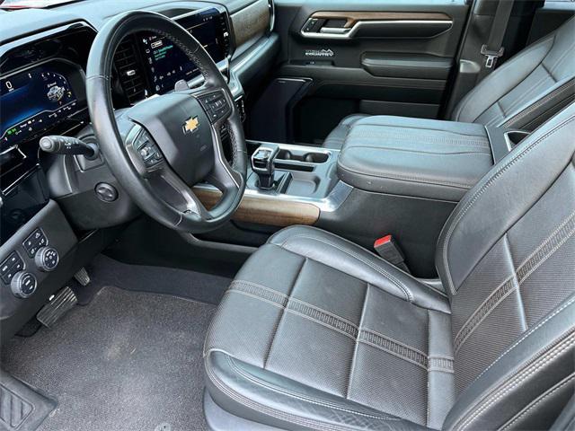 Photo of 2023 Black Chevrolet Silverado 1500