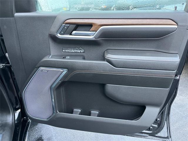 Photo of 2023 Black Chevrolet Silverado 1500