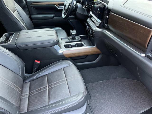 Photo of 2023 Black Chevrolet Silverado 1500