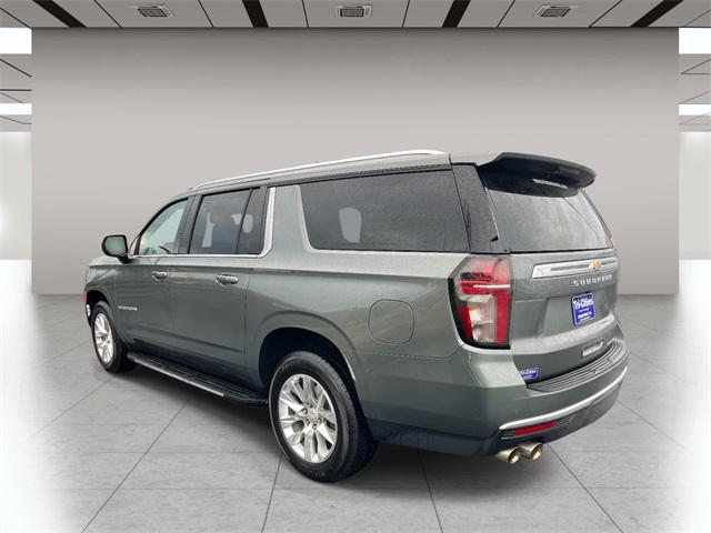 Photo of 2023 Silver Sage Metallic Chevrolet Suburban