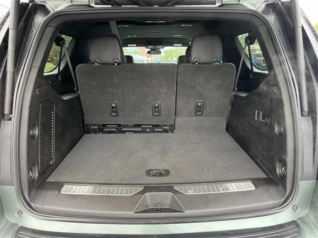 Photo of 2023 Silver Sage Metallic Chevrolet Suburban