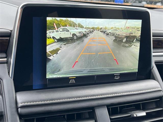 Photo of 2023 Silver Sage Metallic Chevrolet Suburban