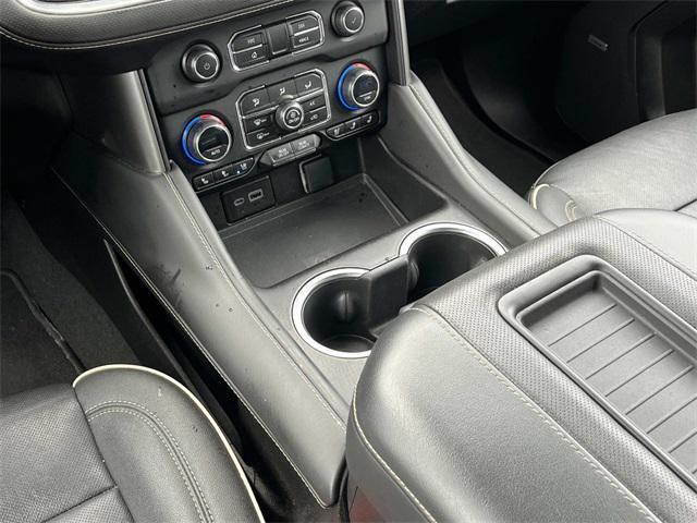 Photo of 2023 Silver Sage Metallic Chevrolet Suburban