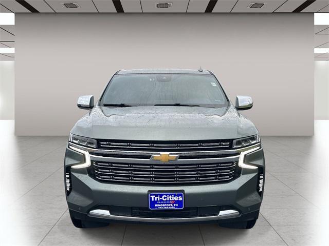 Photo of 2023 Silver Sage Metallic Chevrolet Suburban