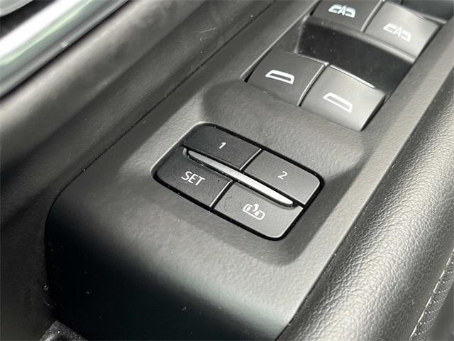 Photo of 2023 Silver Sage Metallic Chevrolet Suburban