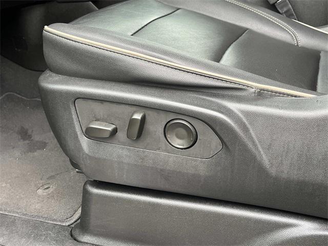 Photo of 2023 Silver Sage Metallic Chevrolet Suburban