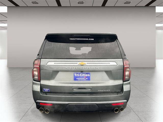 Photo of 2023 Silver Sage Metallic Chevrolet Suburban