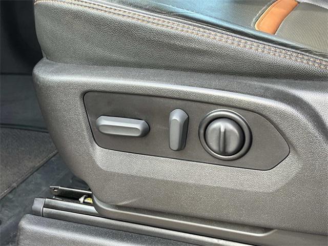 Photo of 2022 Onyx Black GMC Sierra 1500