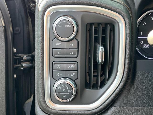 Photo of 2022 Onyx Black GMC Sierra 1500