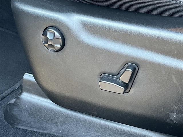 Photo of 2023 DB Black Clearcoat Dodge Durango