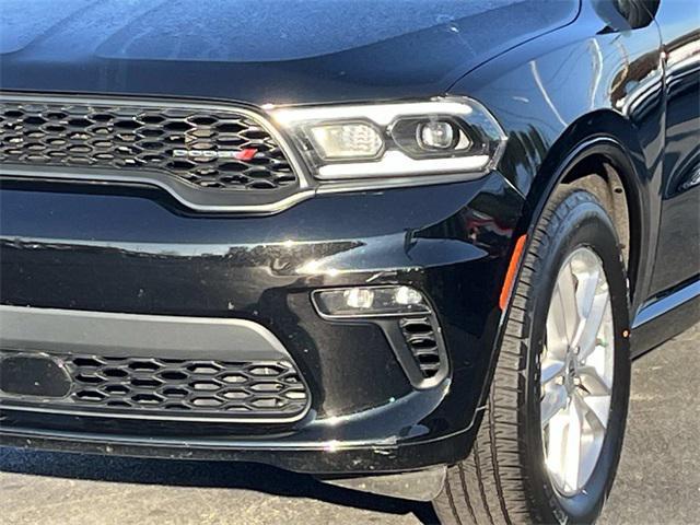 Photo of 2023 DB Black Clearcoat Dodge Durango