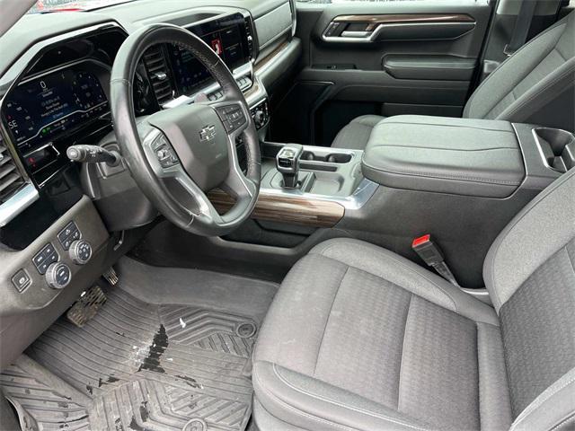 Photo of 2023 Black Chevrolet Silverado 1500