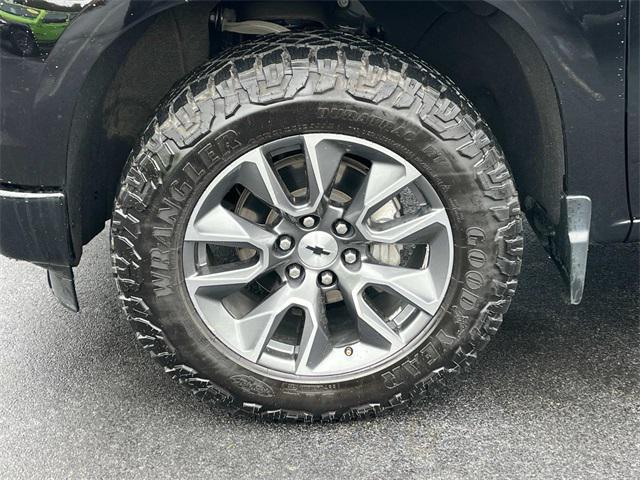 Photo of 2023 Black Chevrolet Silverado 1500
