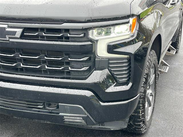 Photo of 2023 Black Chevrolet Silverado 1500