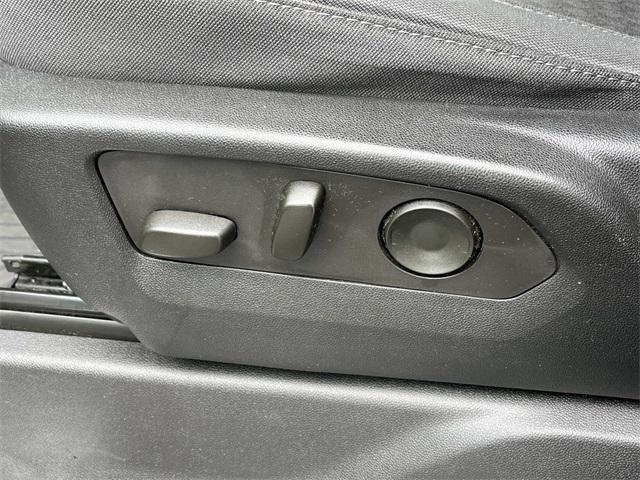 Photo of 2023 Black Chevrolet Silverado 1500