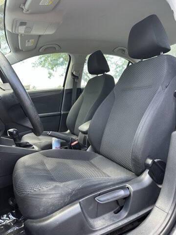 Photo of 2014 Black Uni Volkswagen Jetta