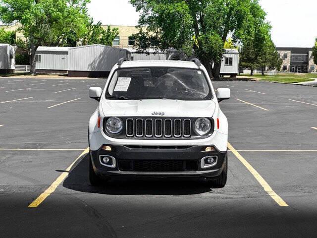 Photo of 2016 Alpine White Jeep Renegade