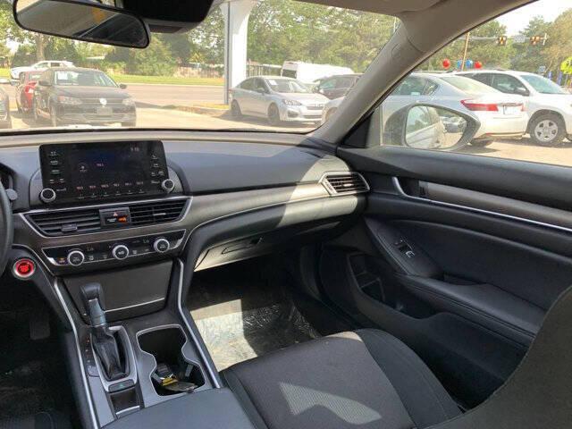 Photo of 2018 Crystal Black Pearl Honda Accord