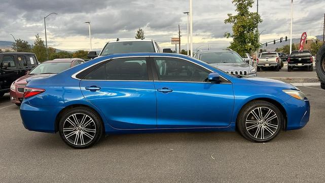 Photo of 2016 Blue Streak Metallic Toyota Camry