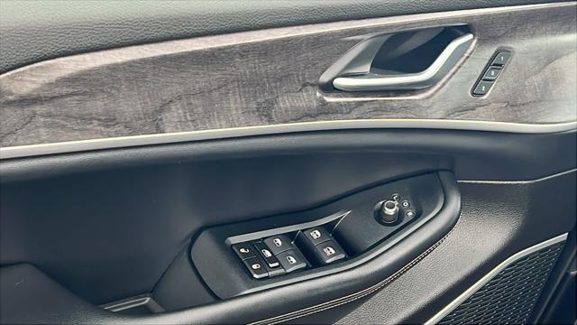 Photo of 2024 Baltic Gray Metallic Clearcoat Jeep Grand Cherokee 4xe