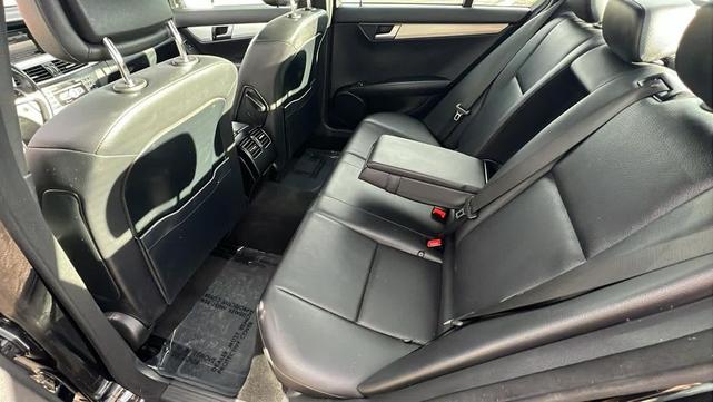 Photo of 2014 BLACK Mercedes-Benz C-Class