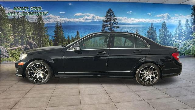 Photo of 2014 BLACK Mercedes-Benz C-Class