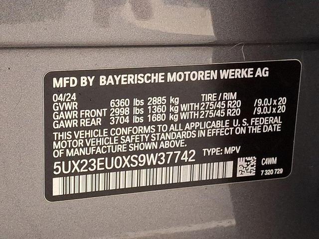 Photo of 2025 Skyscaraper Gra BMW X5
