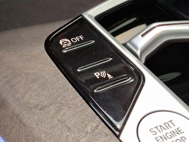 Photo of 2025 Skyscaraper Gra BMW X5
