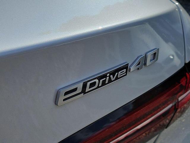 Photo of 2024 Mineral White Metallic BMW i5