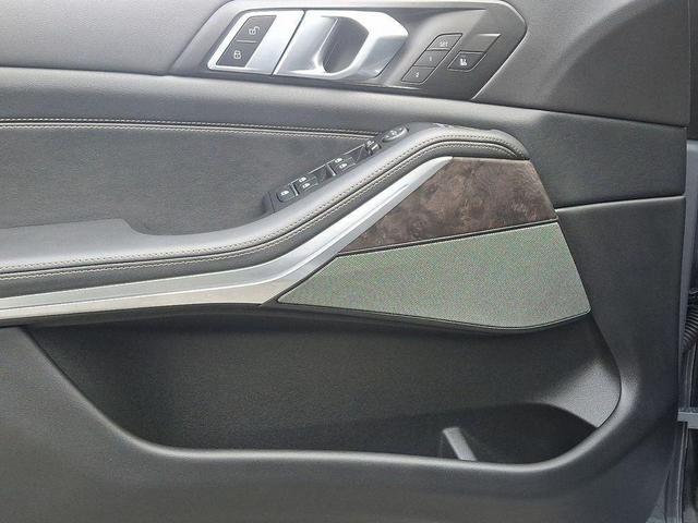 Photo of 2025 Skyscraper Grey Metallic BMW X5