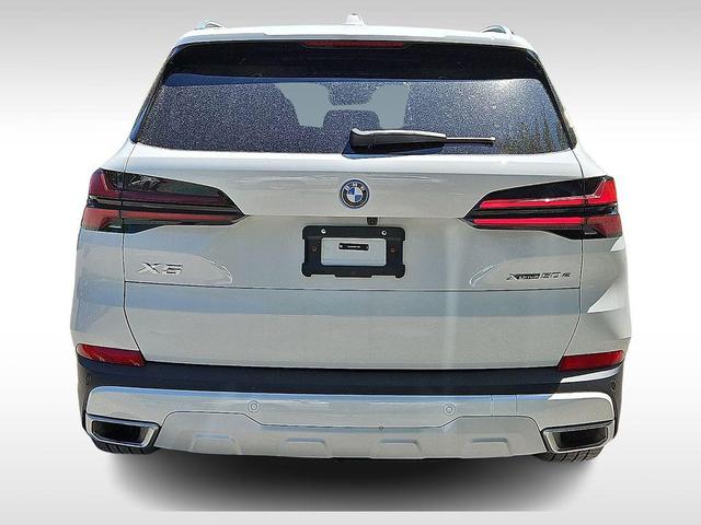 Photo of 2025 Alpine White BMW X5 PHEV