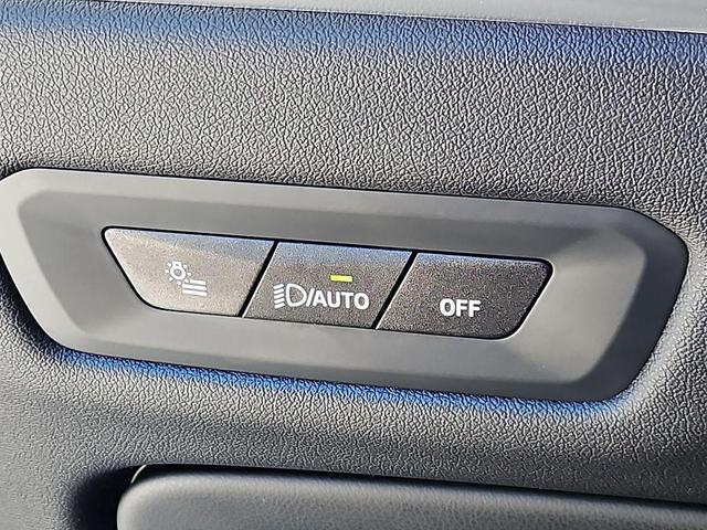 Photo of 2025 Alpine White BMW X5 PHEV