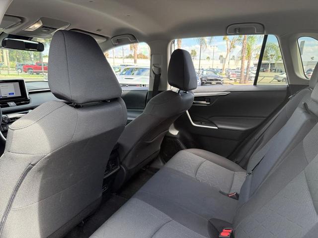 Photo of 2023 Ice Cap Toyota RAV4