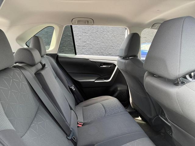 Photo of 2023 Ice Cap Toyota RAV4