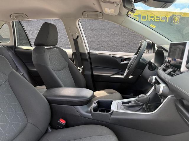 Photo of 2023 Ice Cap Toyota RAV4