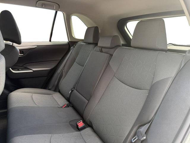 Photo of 2023 Ice Cap Toyota RAV4