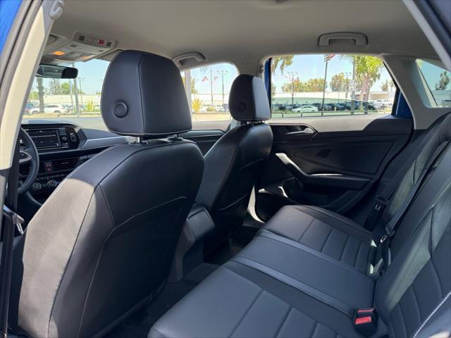 Photo of 2023 Blue Metallic Volkswagen Jetta