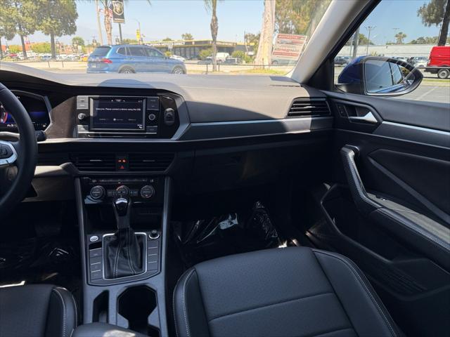 Photo of 2023 Blue Metallic Volkswagen Jetta